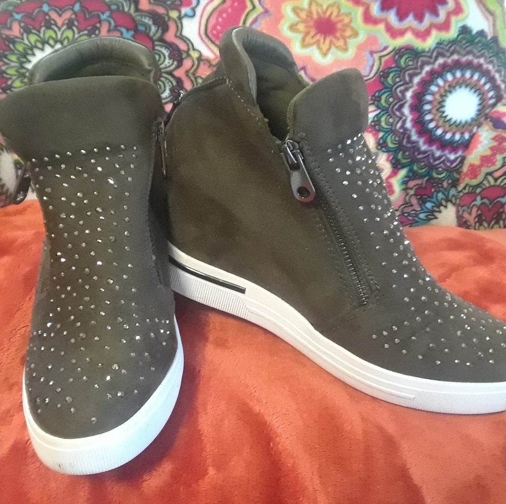 Dress Sneakers